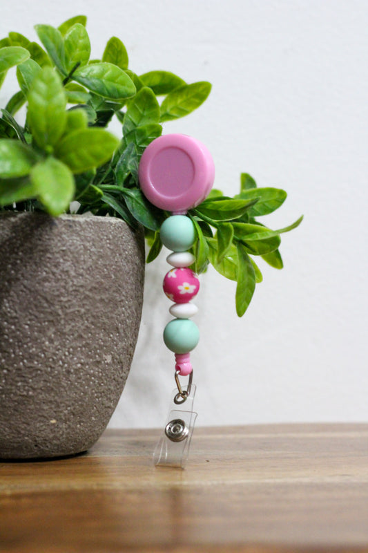 Little Daisy - Badge Reel